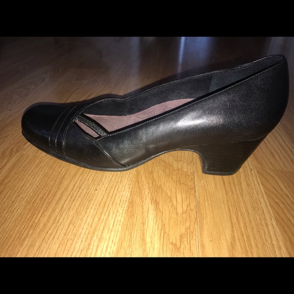 CLARKS EVERYDAY Black 10 Narrow Loafer Pump Heels - Picture 4 of 8
